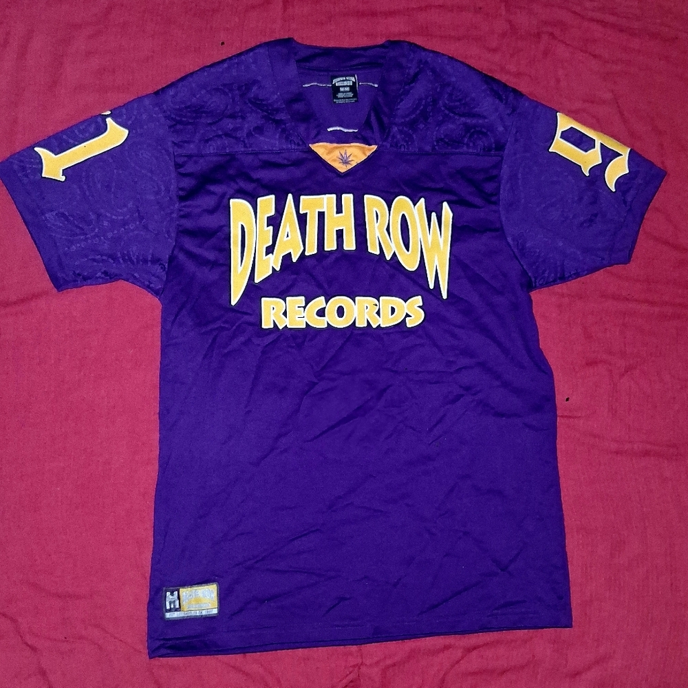 Beautiful Jersey.in excellent condition. Brand: Death Row RecordsSize: Med
